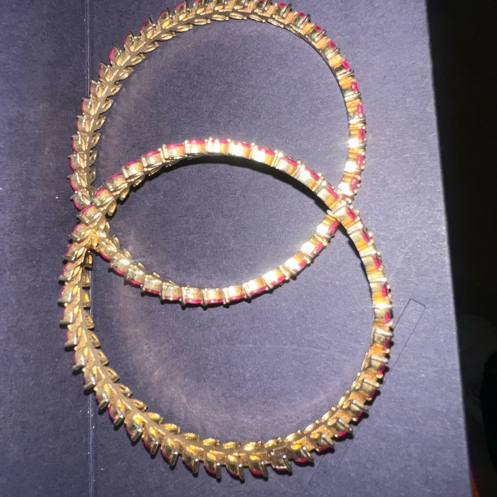 Elegant Gold and Pink Leaf Design Bangles with simulated rubies - pair - Picture 4 of 5
